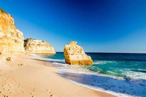 Beautiful beach with easy access to water. .